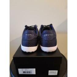 Cryuff classics asteroid bright navy maat 43