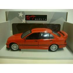 BMW 318 IS rood 1996 Ut Models Limited 1:18 KRD