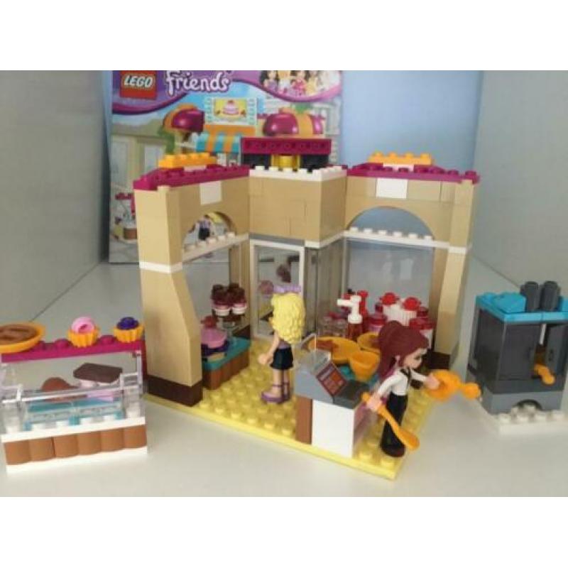 Lego friends bakery