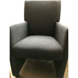 Te koop: nette eetkamer stoelen