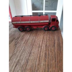 Dinky supertoys Leyland octopus esso