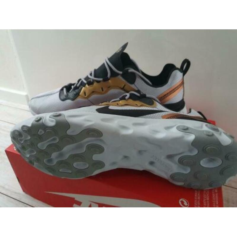 Maat 47 NIKE REACT ELEMENT 55