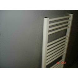 Design radiator 130 cm hoog x 50 cm breed in het wit en 703W