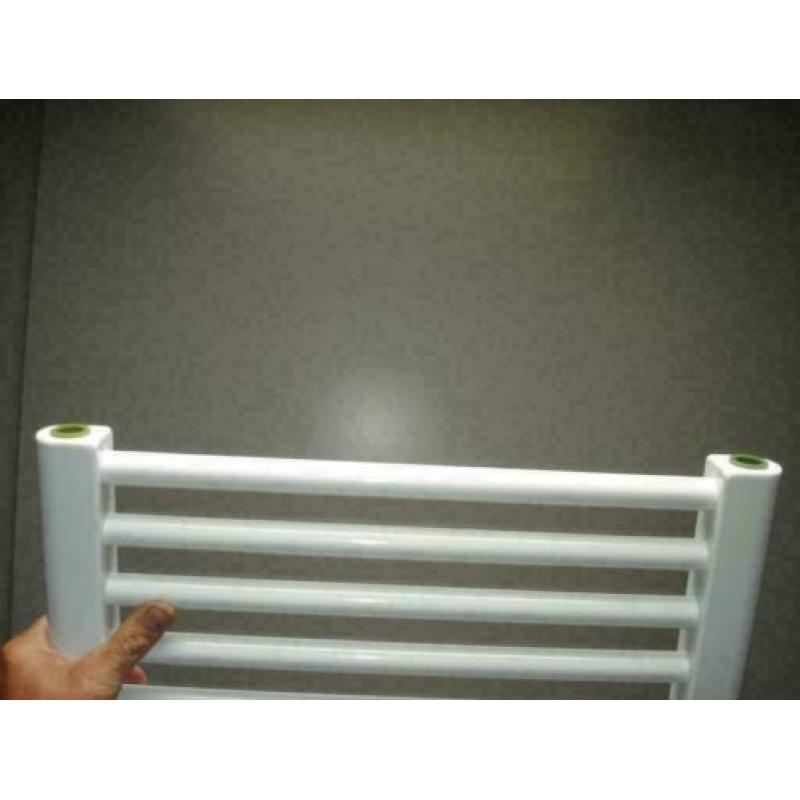 Design radiator 130 cm hoog x 50 cm breed in het wit en 703W