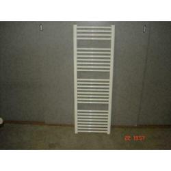 Design radiator 130 cm hoog x 50 cm breed in het wit en 703W