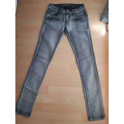 Korte bruine broek suede achtig maat m