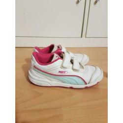 Puma sneakers ,maat 27