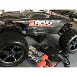 Traxxas E-Revo, direct rijden??, als nieuw, E Revo 1/8