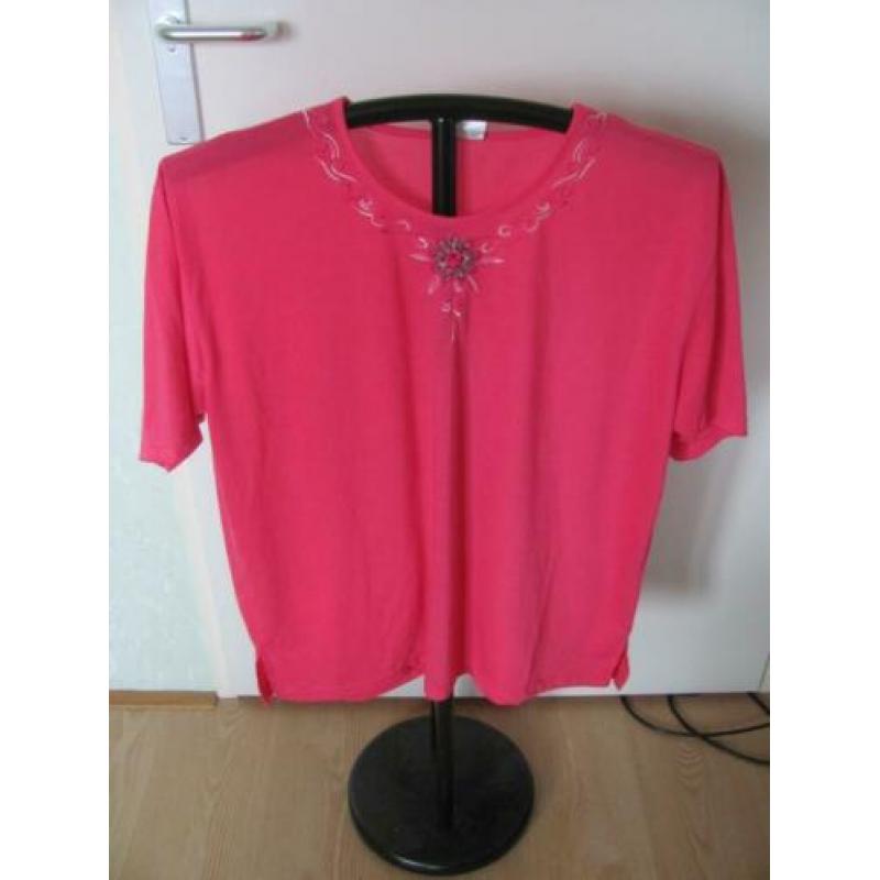 Prachtige roze shirt van Pomesa met korte mouwen maat XXL..