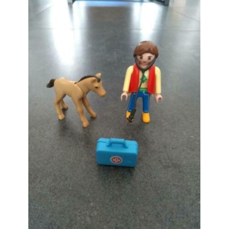 Playmobil dierenarts en veulen 5820