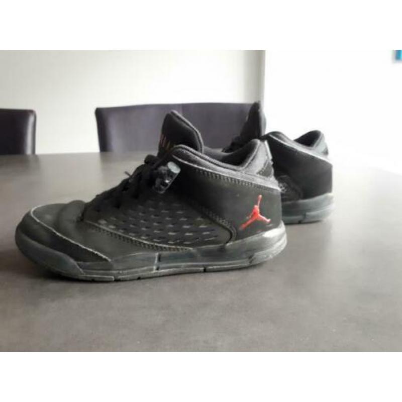 Nike Jordan basketbal gympen maat 30