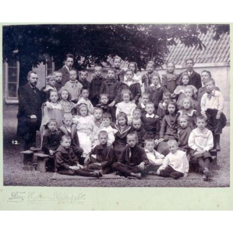 Schoolklas Utrecht door E A van Blitz & Zoon ca 1900+