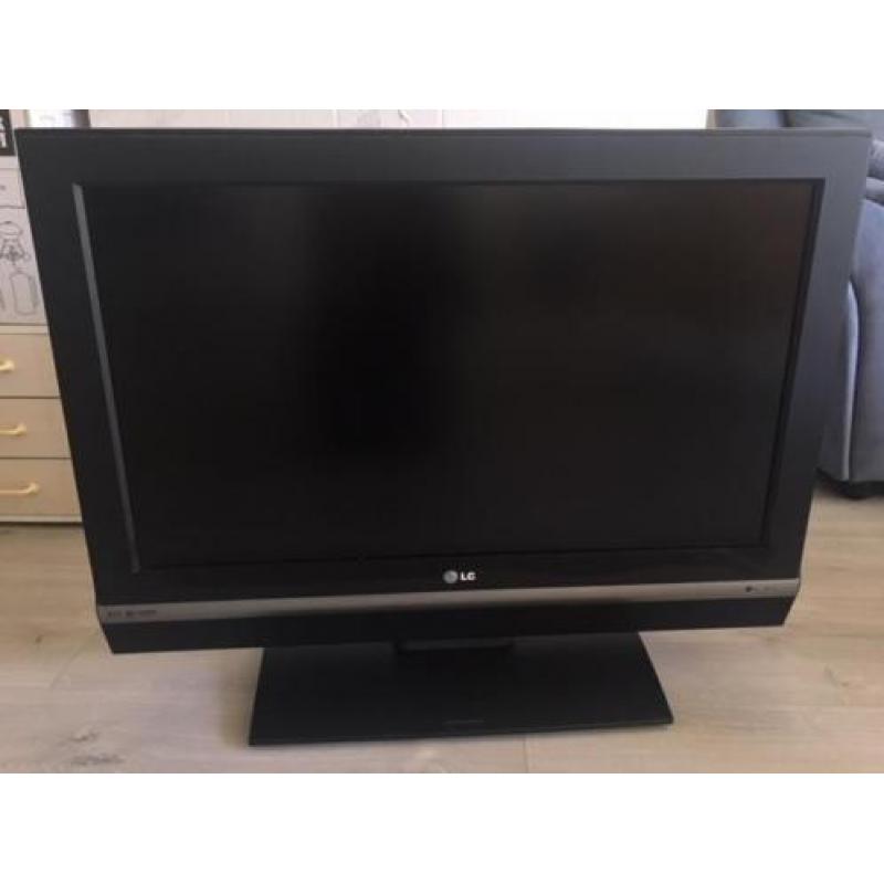 LG 32LC2R, 32 inch