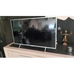 40" Philips LED TV met defect (smart tv)