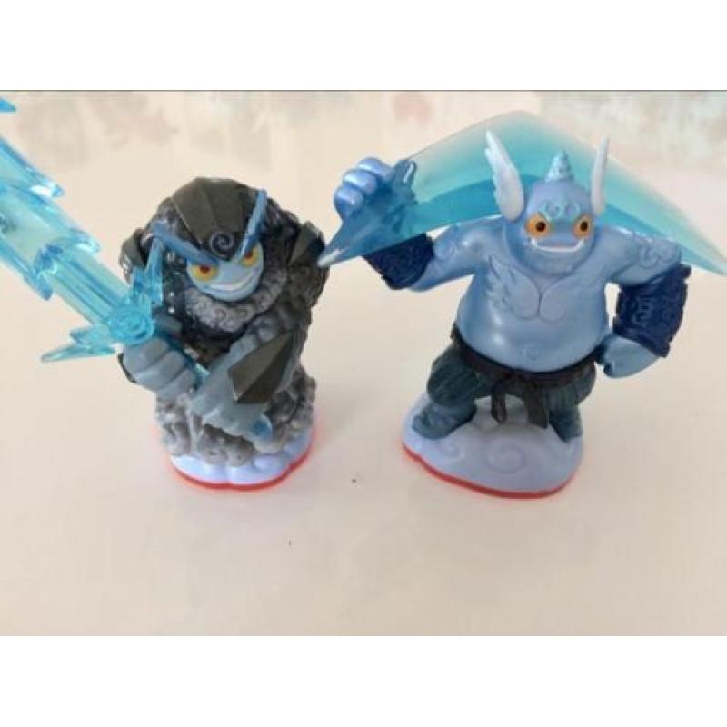 Skylanders te koop incl 2 x battle arena en 2 Wii spellen