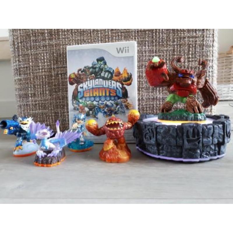 Skylanders giants + portal en spel wii